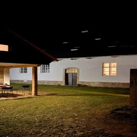 Villa In Near Zlamanec Park