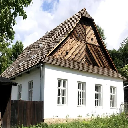 Villa In Near Zlamanec Park *